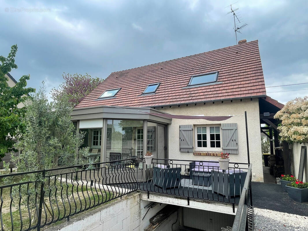 Maison à FRENEUSE