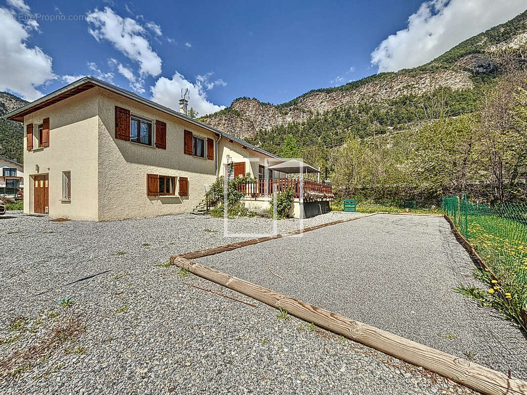 Maison à JAUSIERS