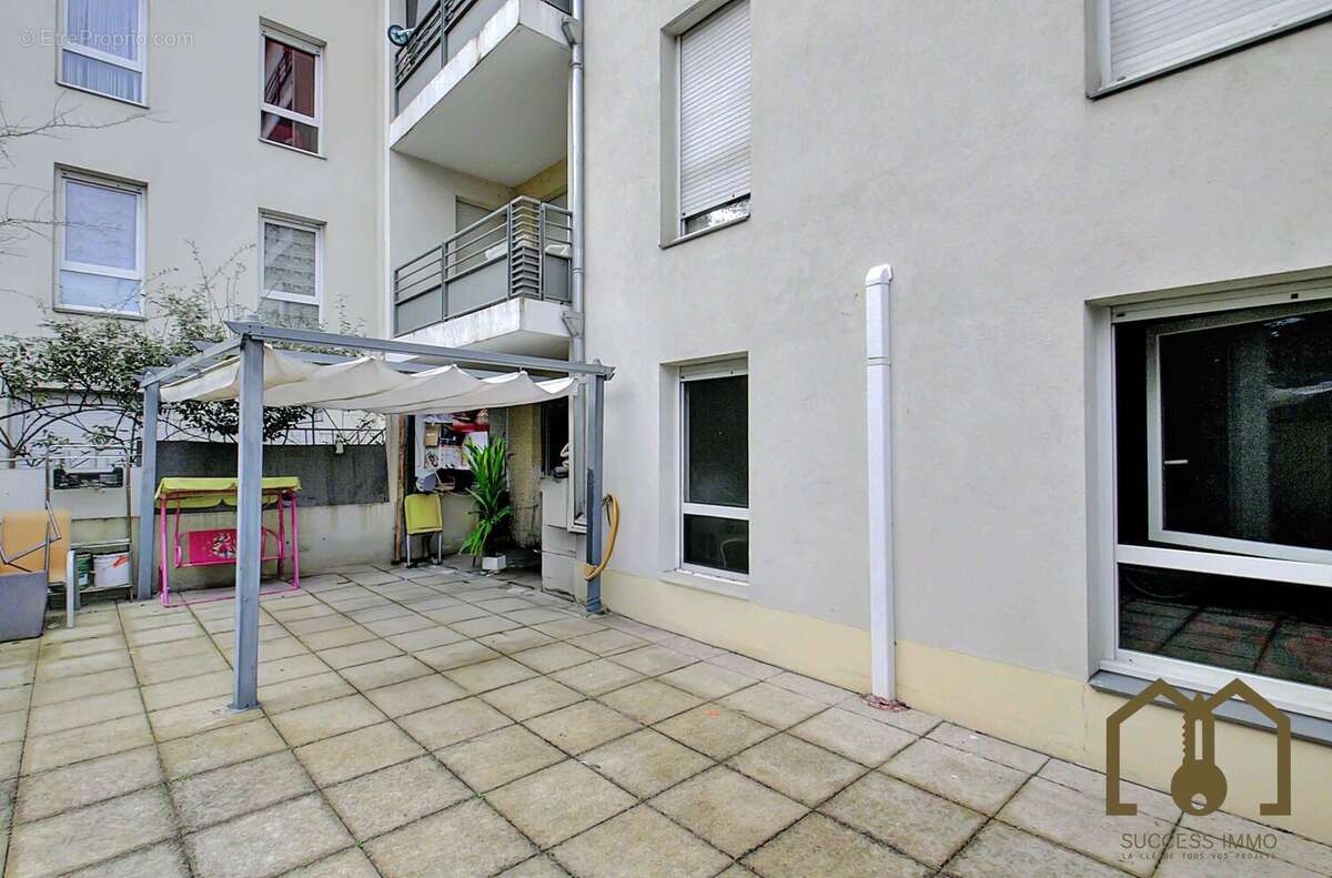 Appartement à VAULX-EN-VELIN