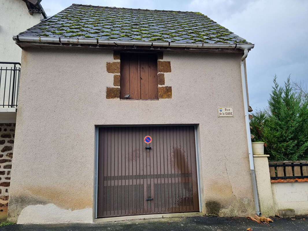Maison à CHAILLAC