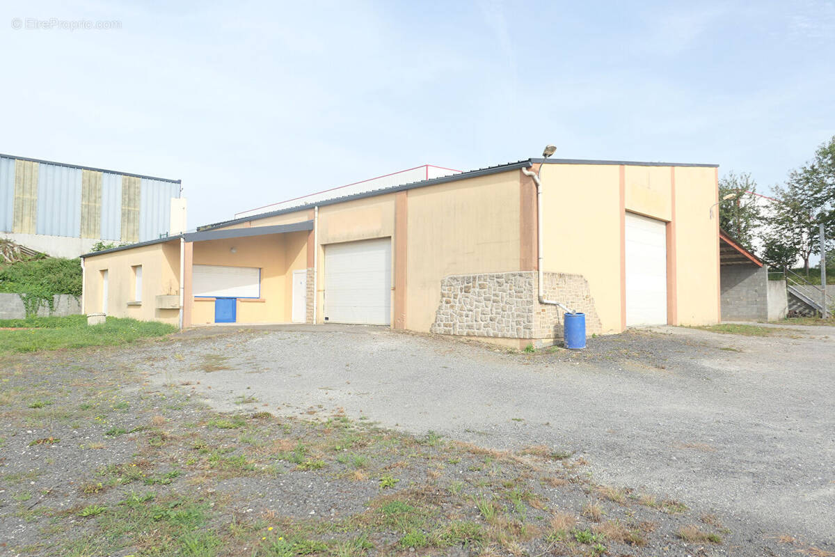 Commerce à PARIGNY