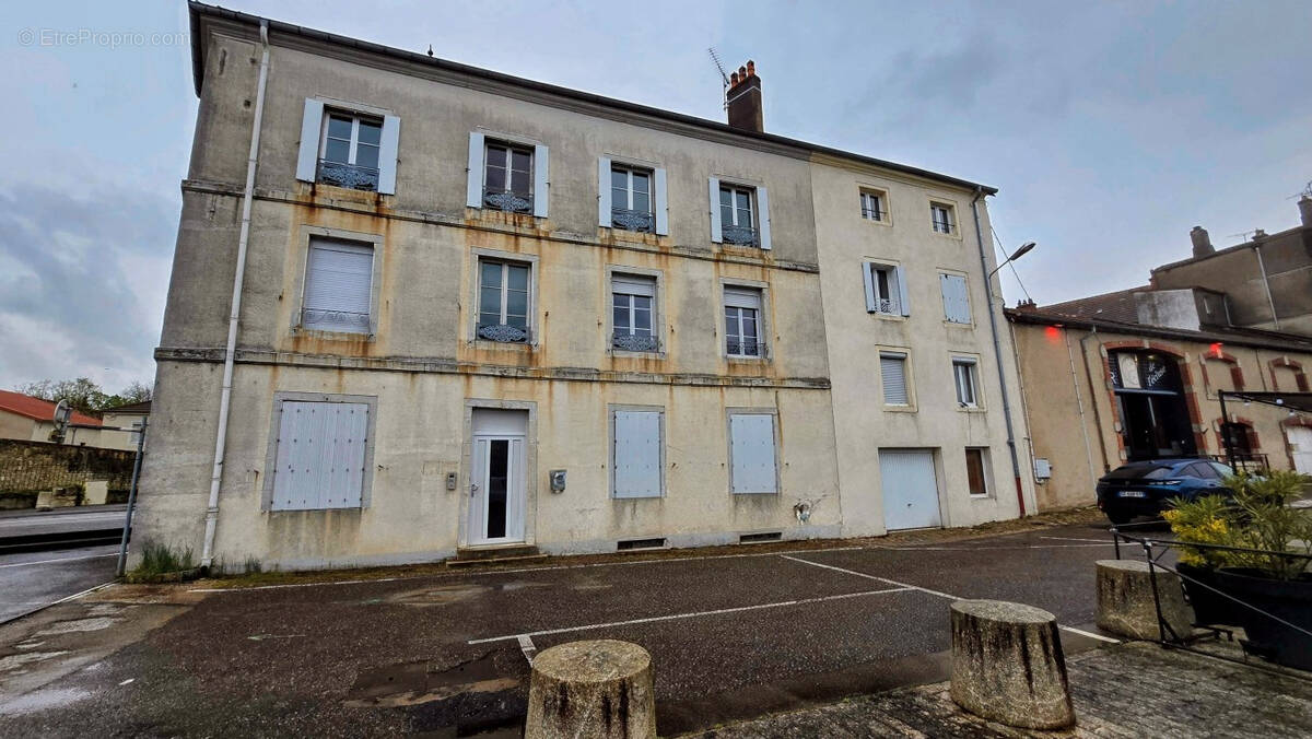 Maison à GRAY