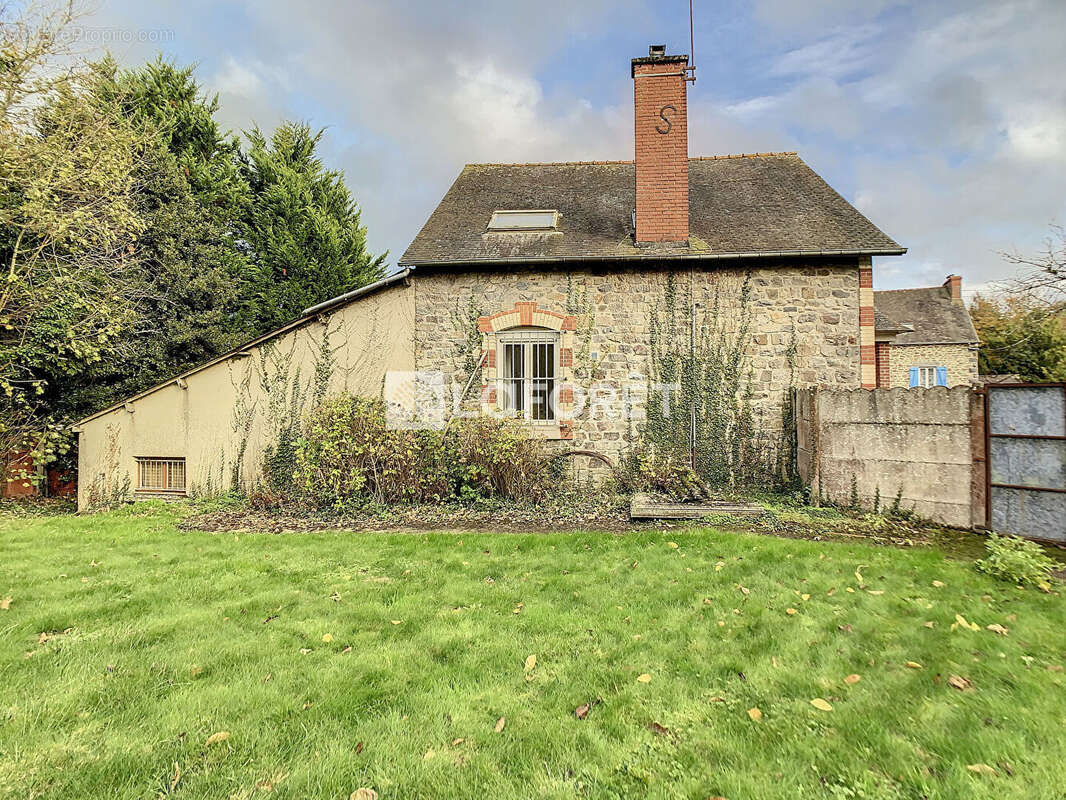 Maison à MERDRIGNAC