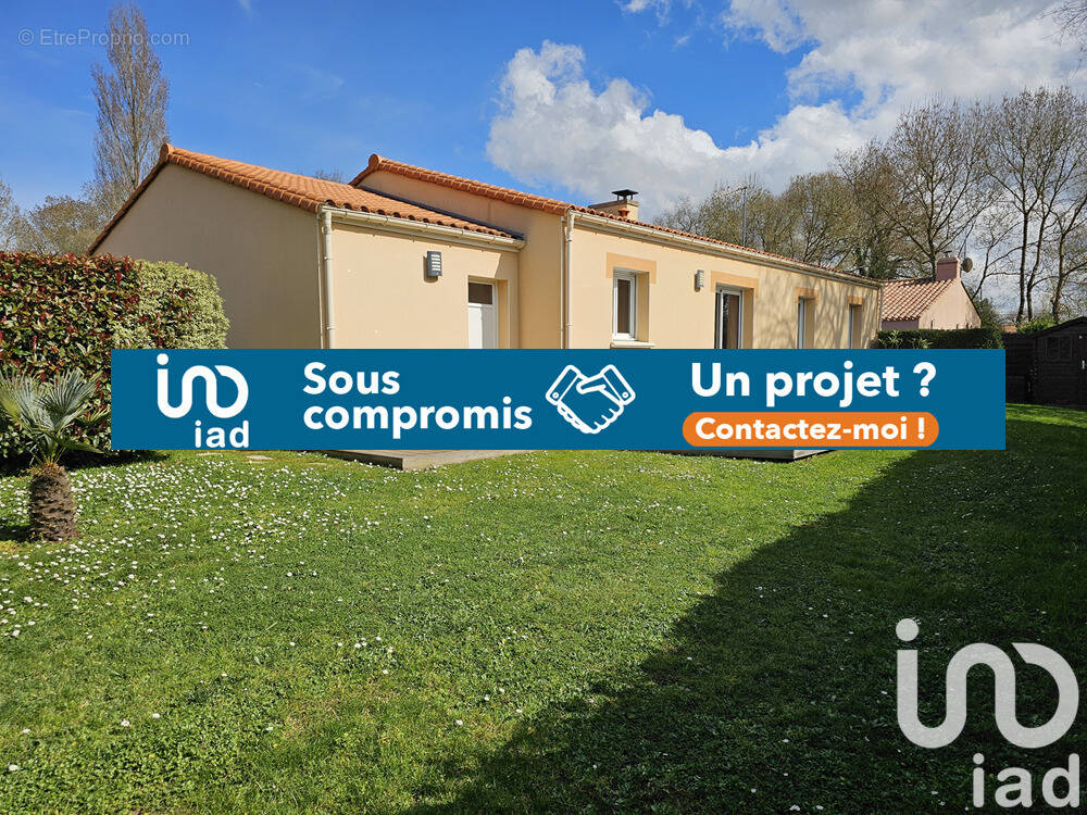 Photo 1 - Maison à SAINT-PHILBERT-DE-GRAND-LIEU