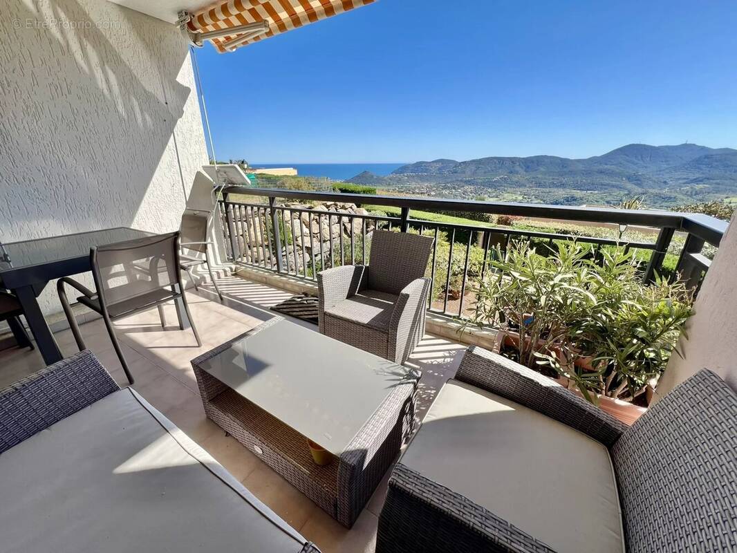 Appartement à MANDELIEU-LA-NAPOULE