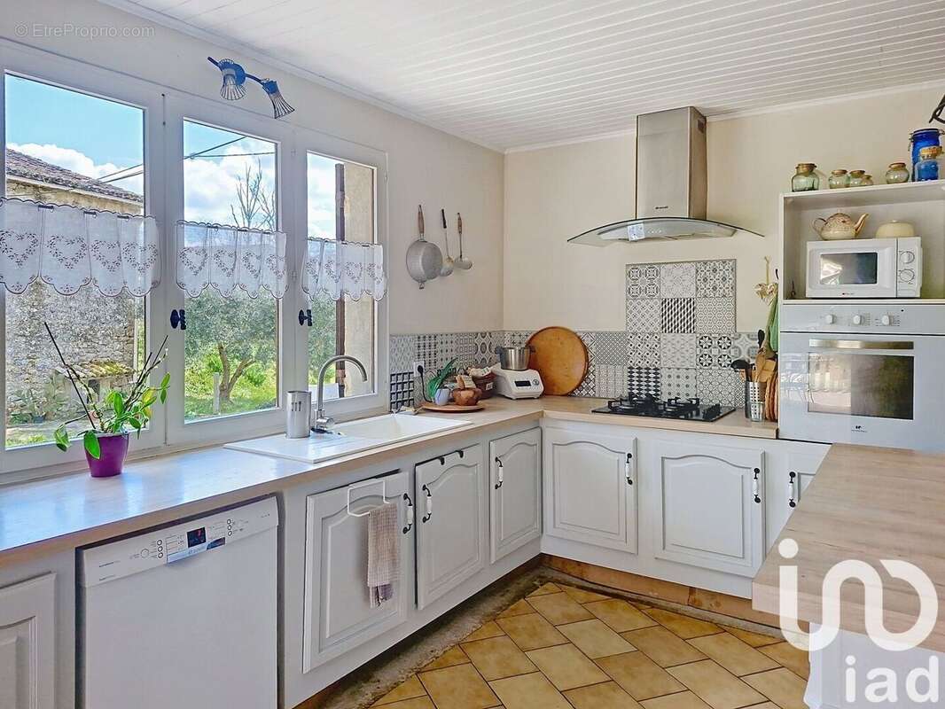Photo 3 - Maison à GENSAC