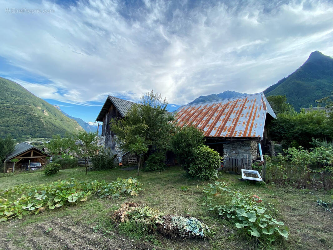 Autre à SAINT-REMY-DE-MAURIENNE