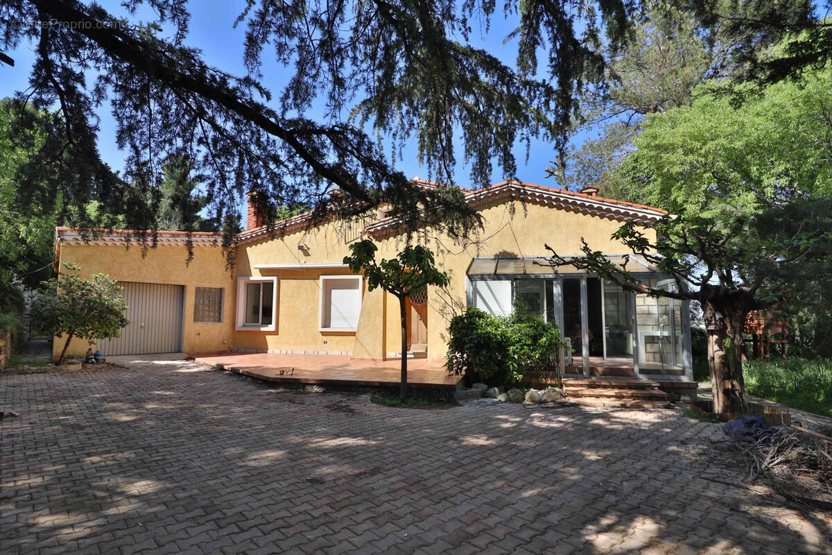 Maison à NIMES