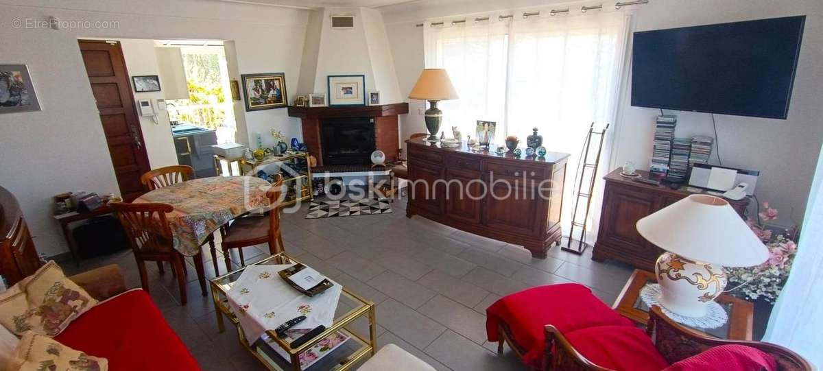 Appartement à SIX-FOURS-LES-PLAGES