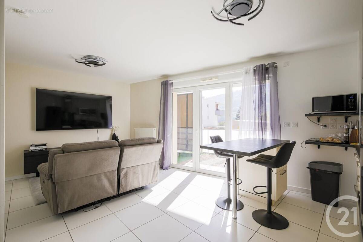 Appartement à SAINT-MARTIN-D&#039;HERES