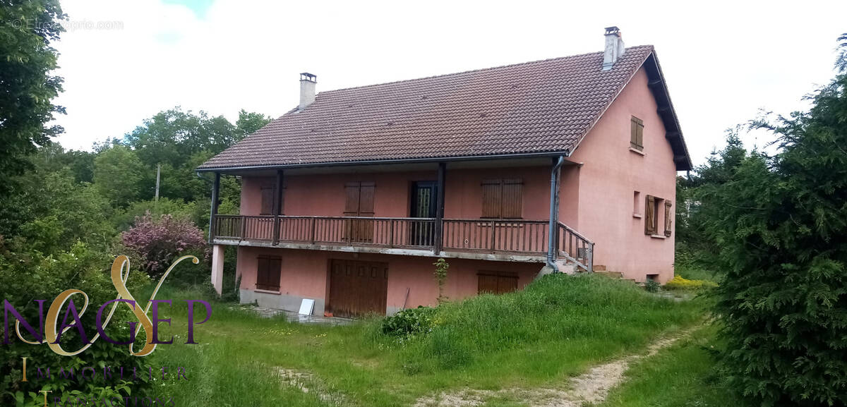Maison à LACHAUX