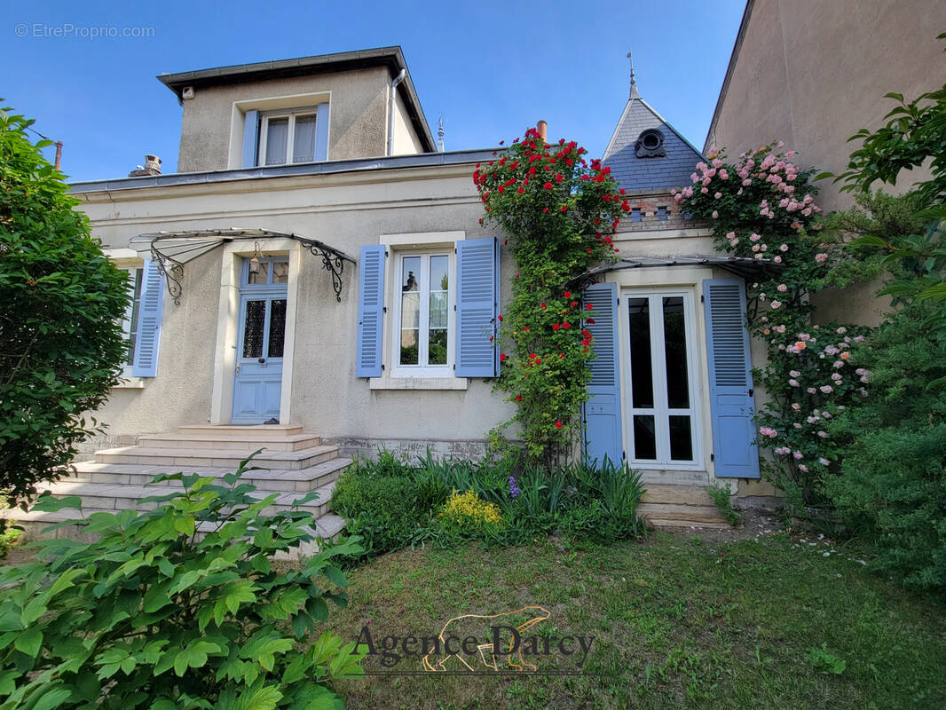 Maison à DIJON