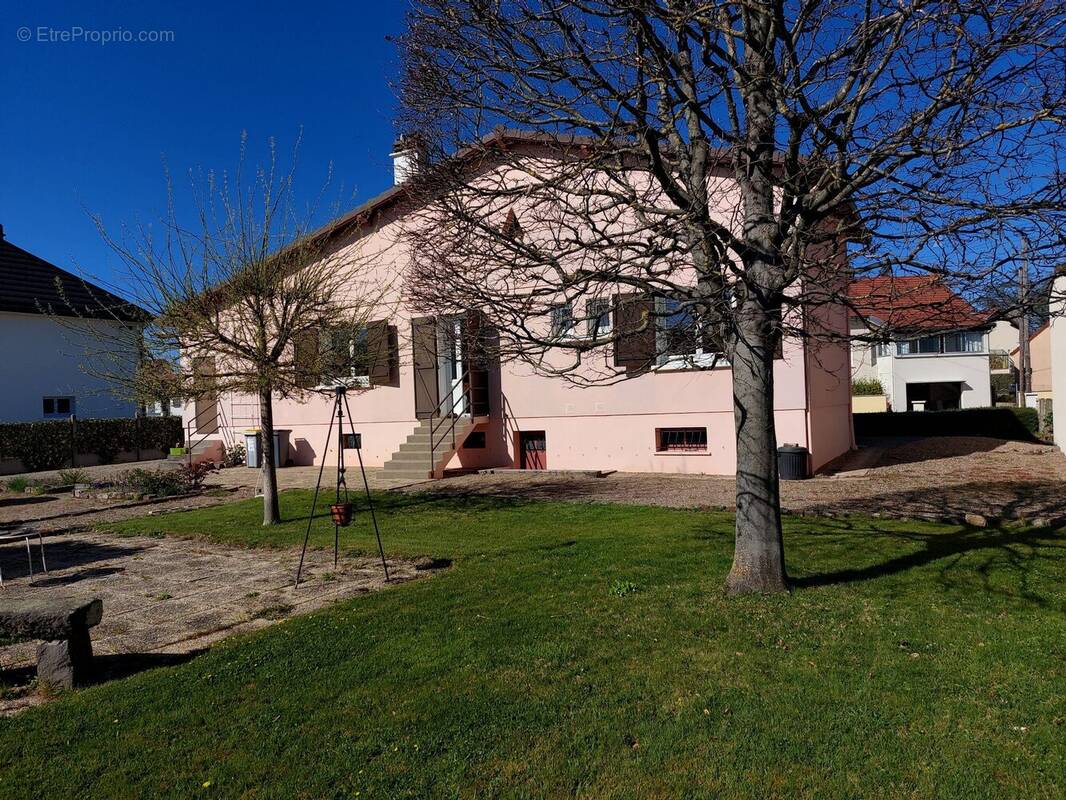 Maison à CUSSET
