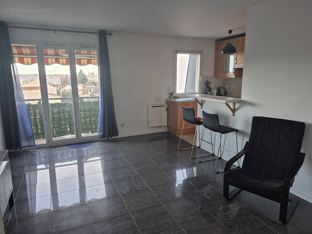 Appartement à LE BLANC-MESNIL