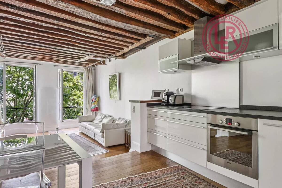 Appartement à PARIS-4E