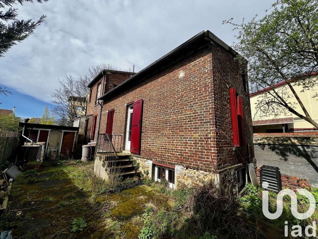 Photo 1 - Maison à GENNEVILLIERS