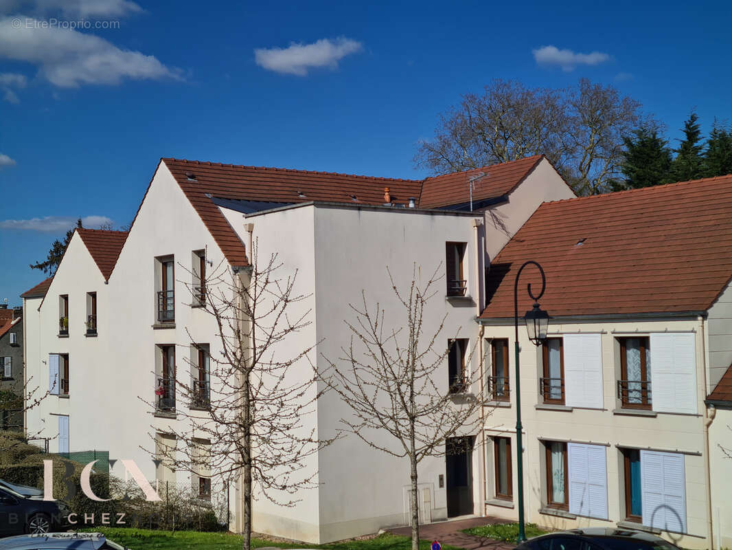 Appartement à MAFFLIERS