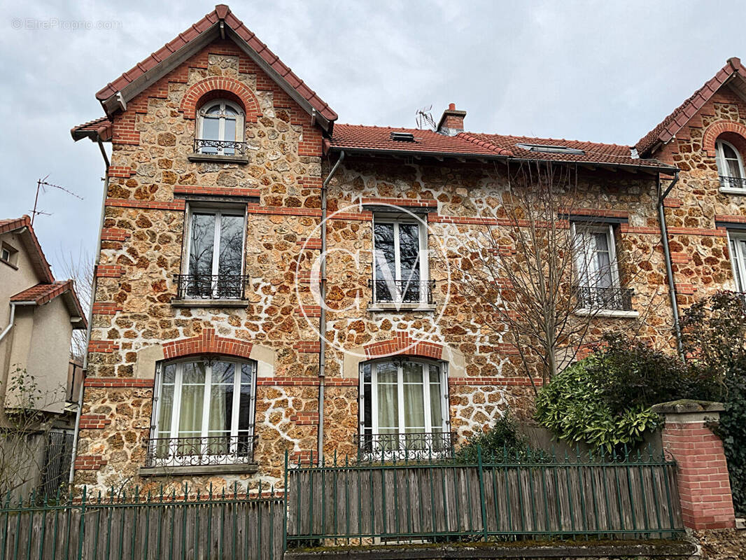 Maison à VIROFLAY