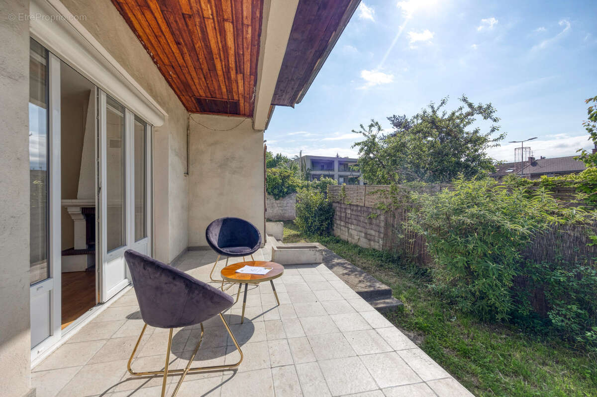 Maison à LA TRONCHE