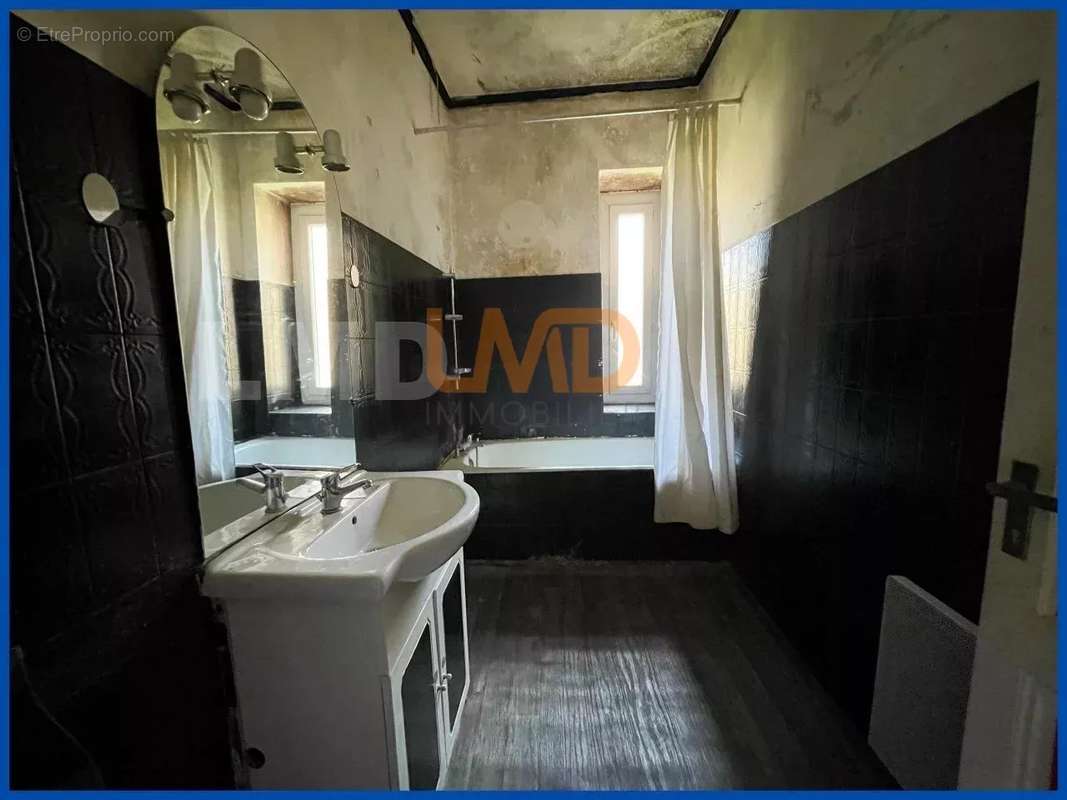 Appartement à AUBIN
