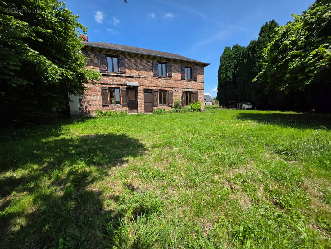 Maison à CORMEILLES