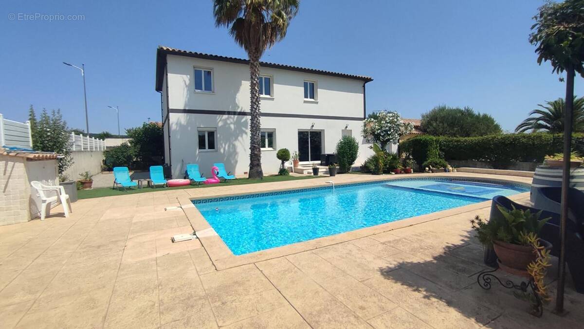 Maison à CLARENSAC