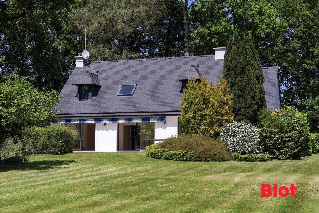 Maison à LA BOUEXIERE