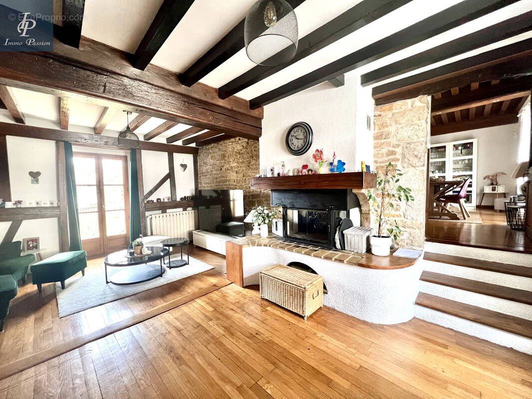 Maison à CORPEAU