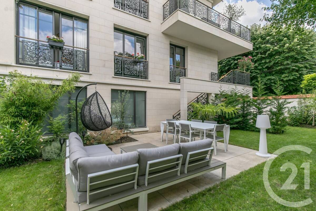 Appartement à SAINT-MAUR-DES-FOSSES