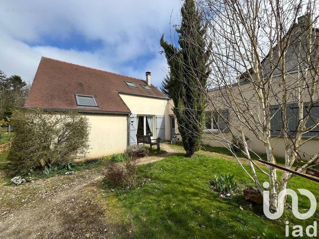 Photo 1 - Maison à OZOUER-LE-VOULGIS