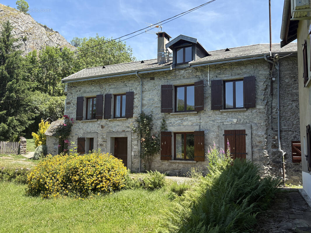 Maison à AUZAT