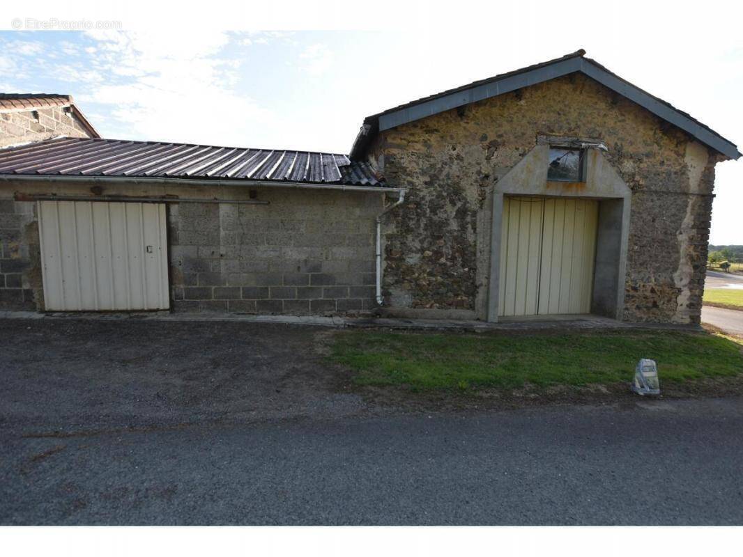 Appartement à LA FORET-SUR-SEVRE