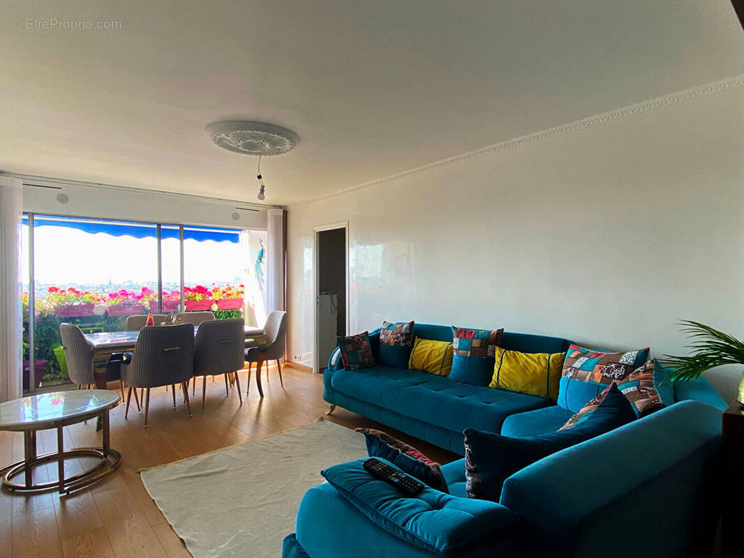 Appartement à COLOMBES