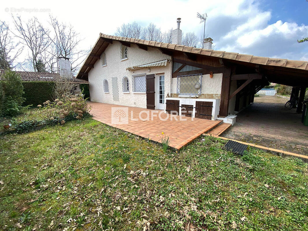 Maison à MARTIGNAS-SUR-JALLE