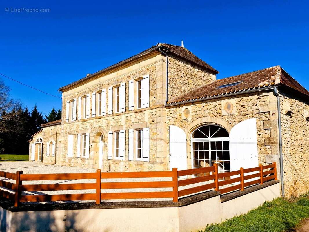 Maison à SAUVETERRE-DE-GUYENNE