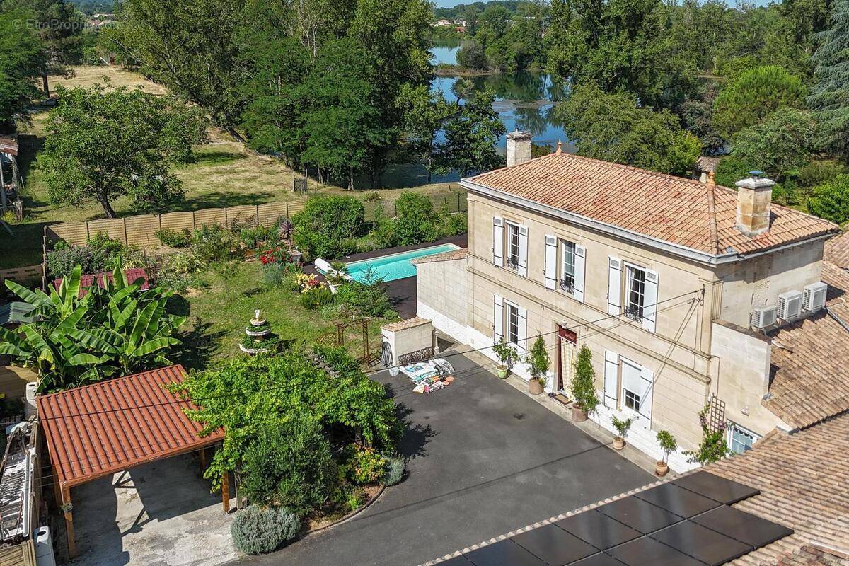 Maison à SAINT-ANDRE-DE-CUBZAC