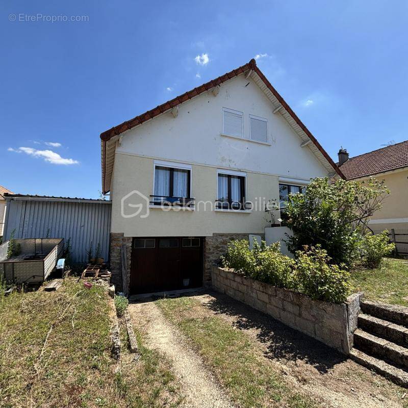 Maison à BALLANCOURT-SUR-ESSONNE