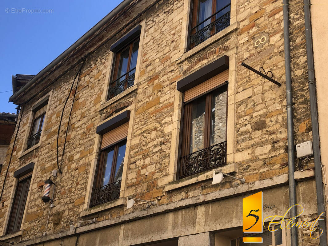 Appartement à CHAZAY-D&#039;AZERGUES