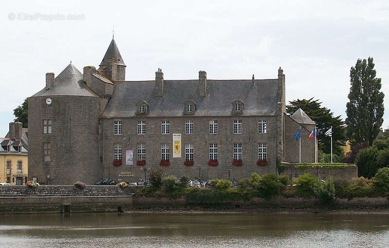 Commerce à PONT-L&#039;ABBE
