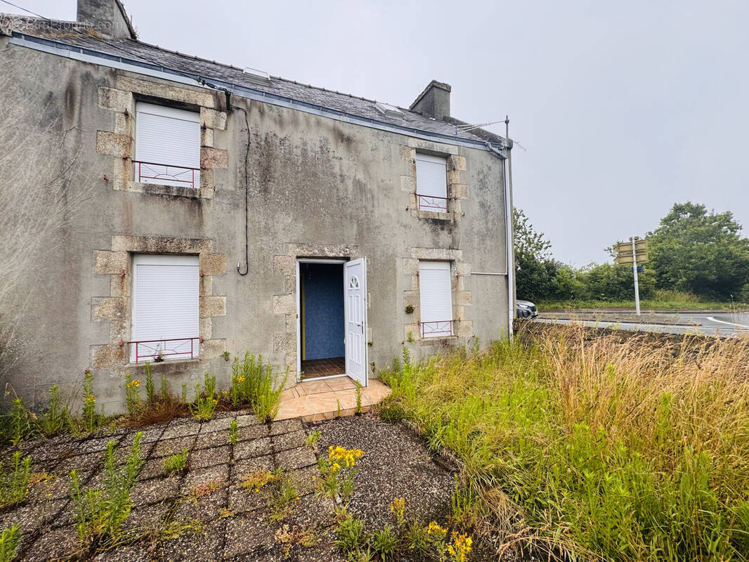 Maison à BOHARS