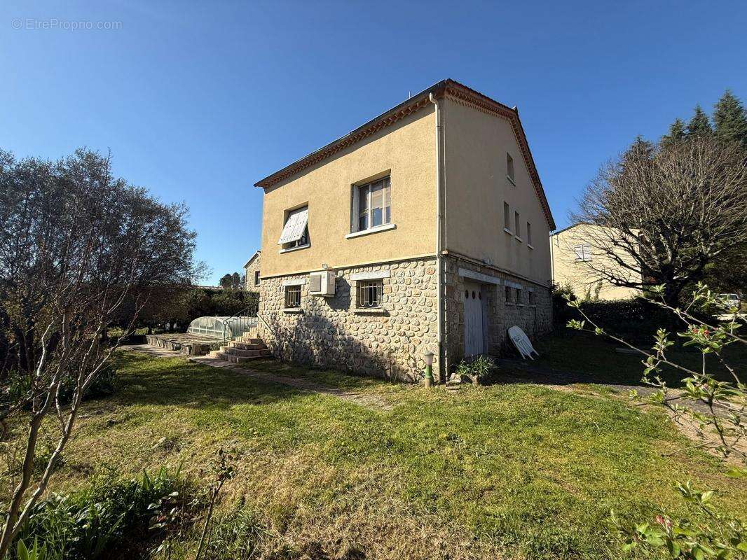 Maison à JOYEUSE