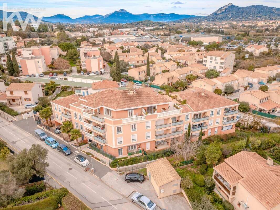 Appartement à HYERES