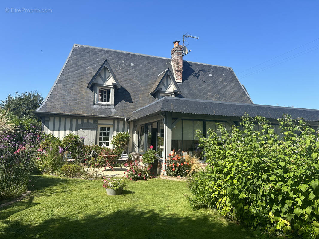 Maison à BOURG-ACHARD