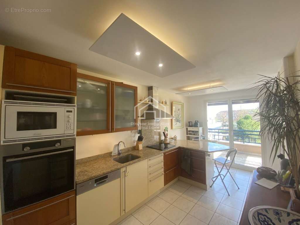 Appartement à DIVONNE-LES-BAINS