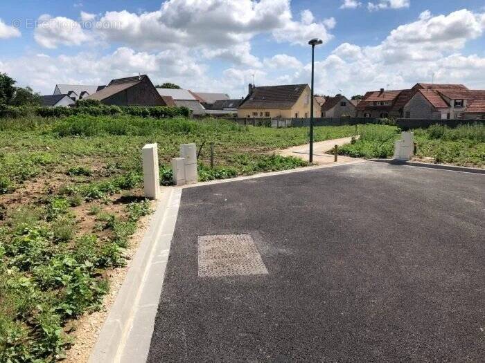 Terrain à GELLAINVILLE