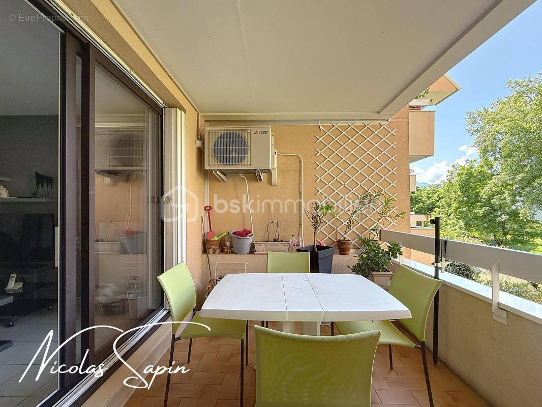 Appartement à ECHIROLLES
