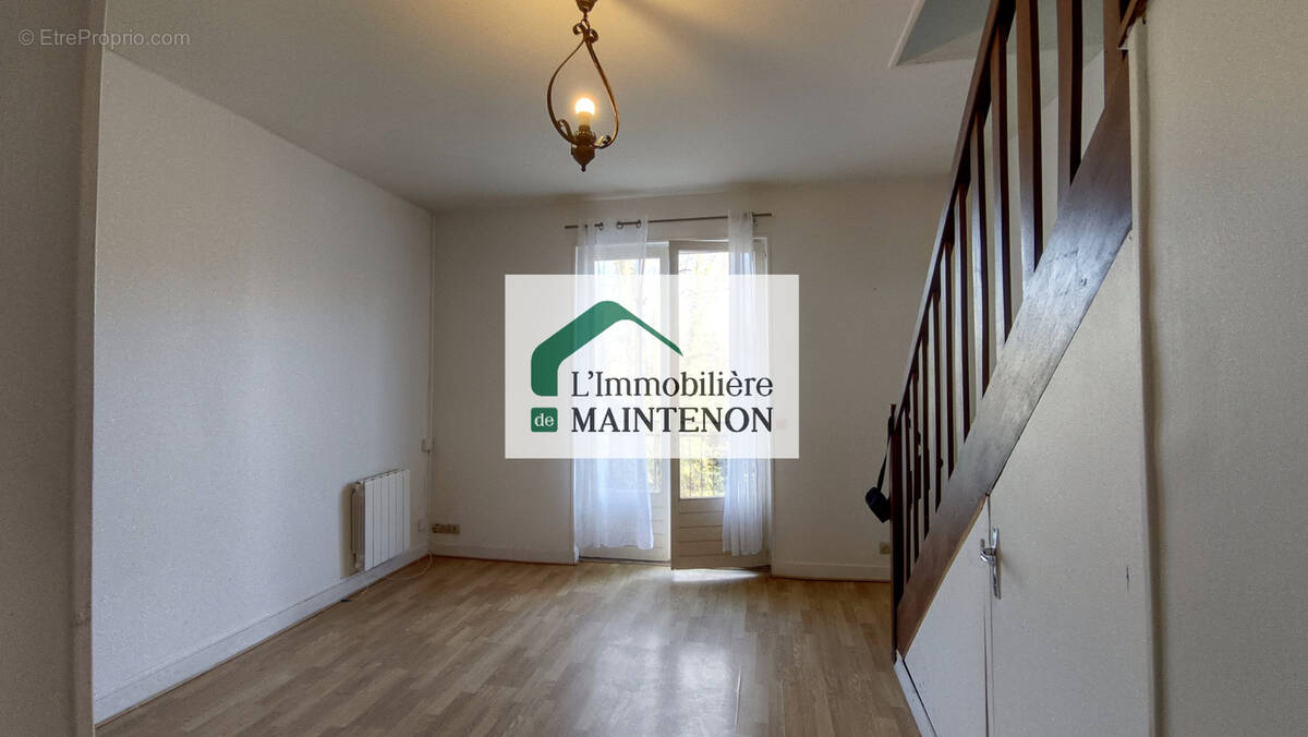 Appartement à MAINTENON