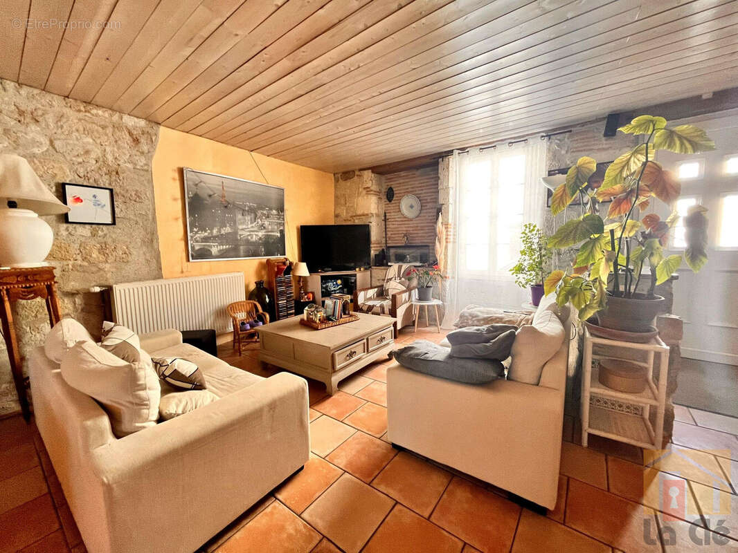 Maison à PUYMIROL