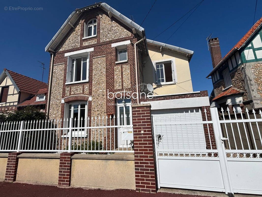 Maison à SOTTEVILLE-LES-ROUEN