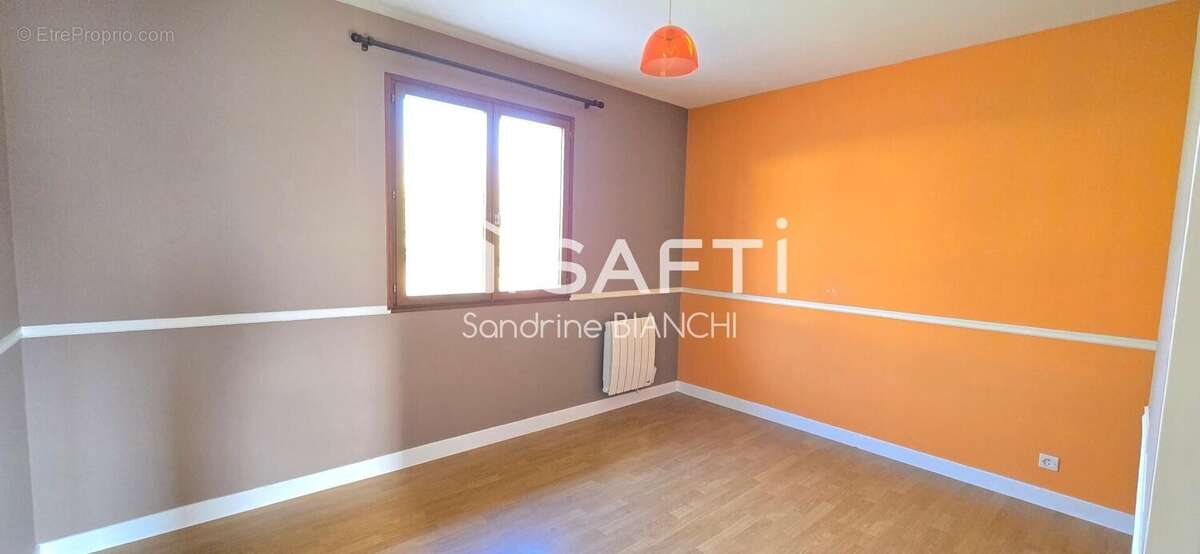 Photo 9 - Maison à JONS